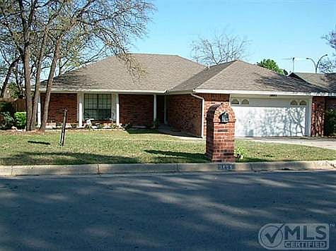 1st image of 3805 Wrentham Dr
