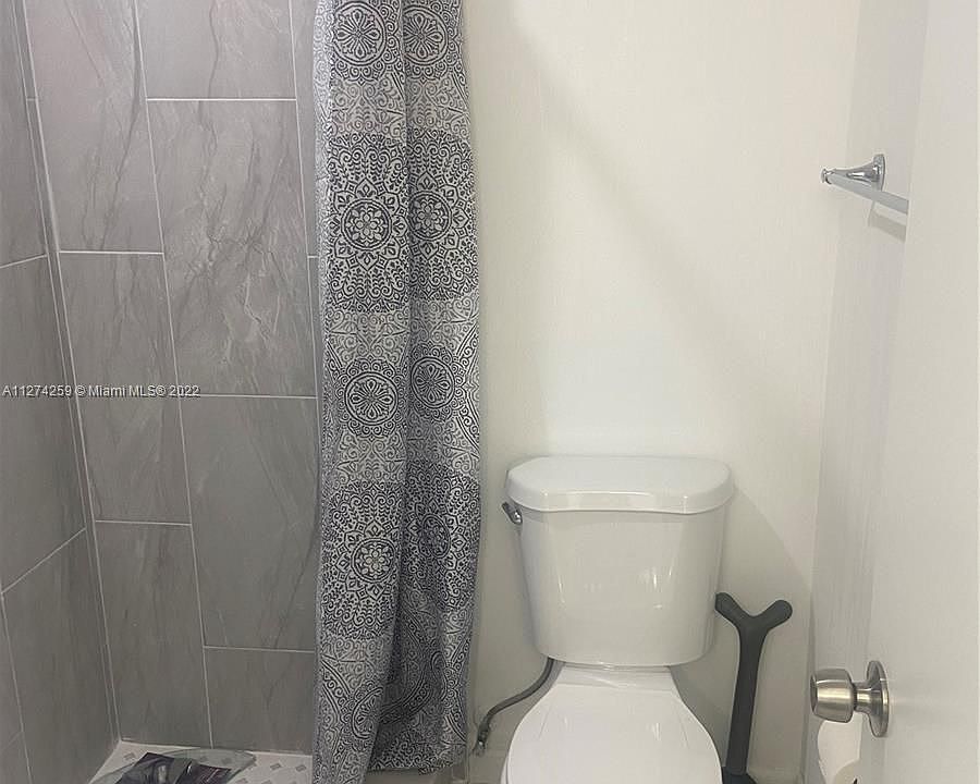 2nd image of 4940 SW 136th Pl #0