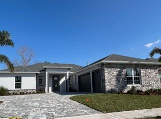 4300 Negal Cir, Melbourne, FL 32901