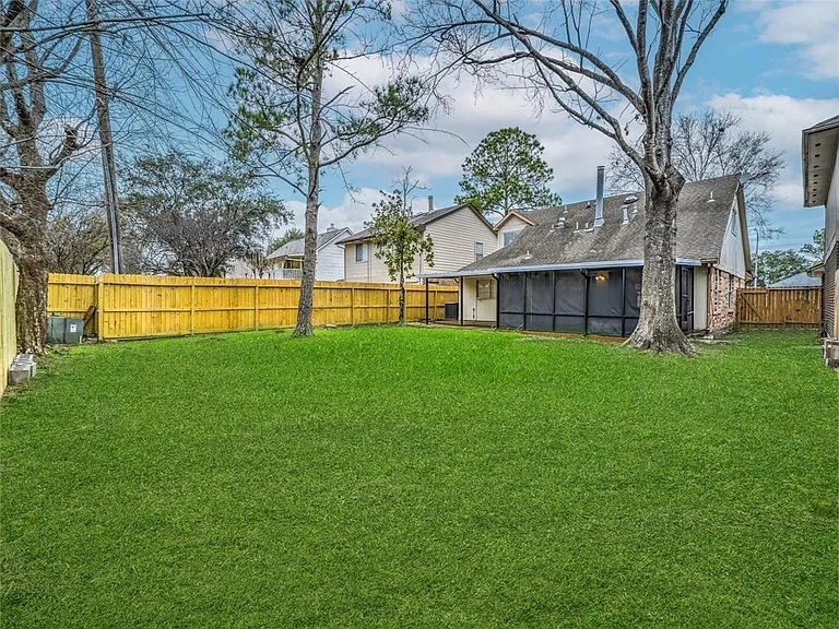 12911 Careywood Dr — Photo 16