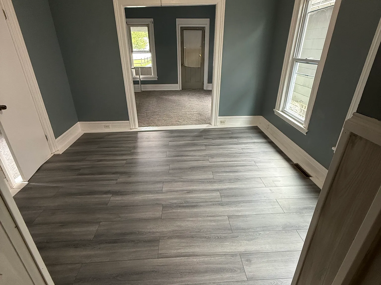 180 Miller St — Photo 4