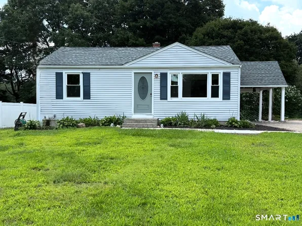 8 Cedar Drive, North Stonington, CT 06359