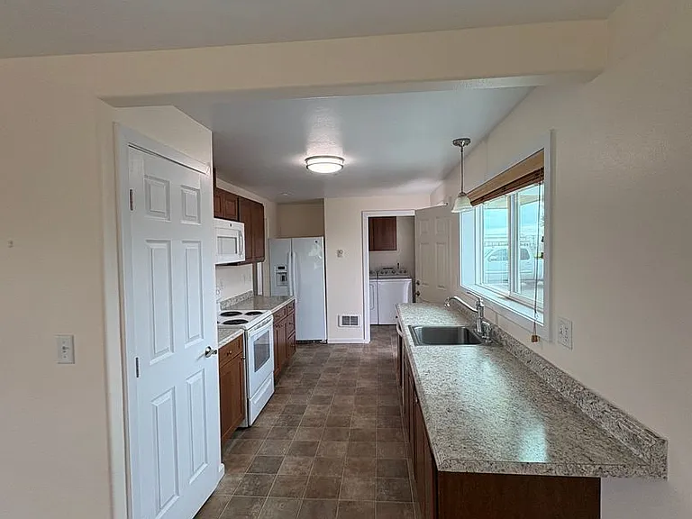 8538 Adams Rd N #3 — Photo 4