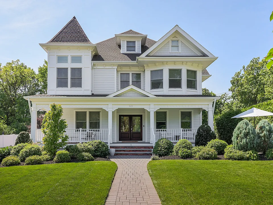 321A Elm St