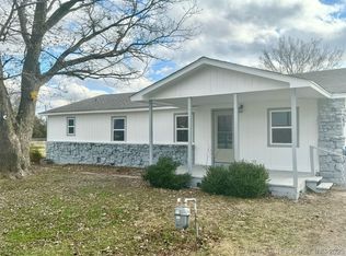 1002 W Spruce St, Haskell, OK 74436