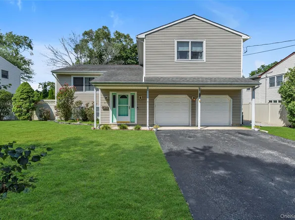 23 Dale Lane, Smithtown, NY 11787
