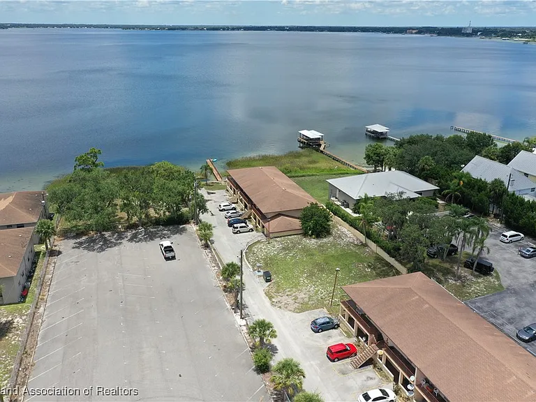 1025 Lakeview Dr #1 — Photo 19