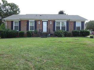 2512 Dunnhill Dr, Greensboro, NC 27405