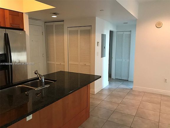 3rd image of 4100 Salzedo St APT 511
