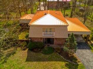 1818 Galen Dr, Johnson City, TN 37604