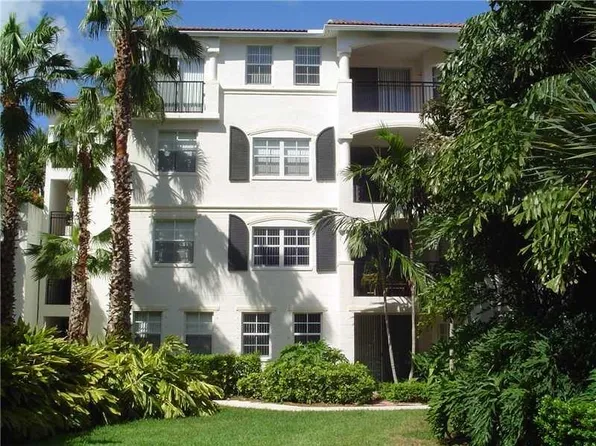 3245 NE 184th St, Aventura, FL