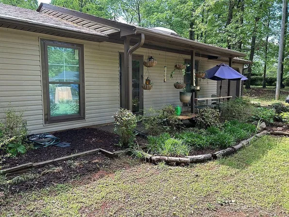 111 Bee Tree Ct, Piedmont, SC 29673
