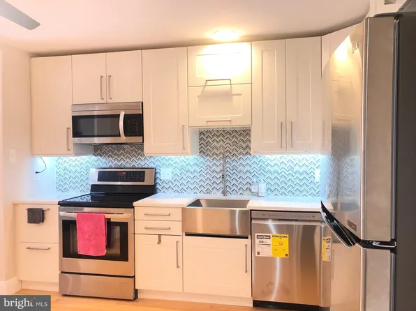 5 Algonquin Ct, Chesterbrook, PA 19087