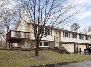 466 98th Ave NE, Blaine, MN 55434