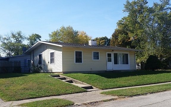 2nd image of 1200 Davis Dr