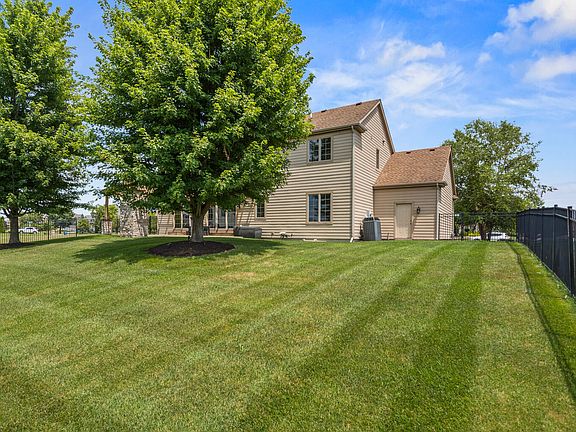 5th image of 1503 English Oak Dr