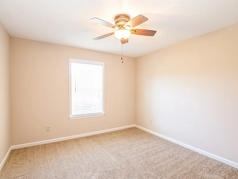 3056 Valley Green Ln — Photo 14