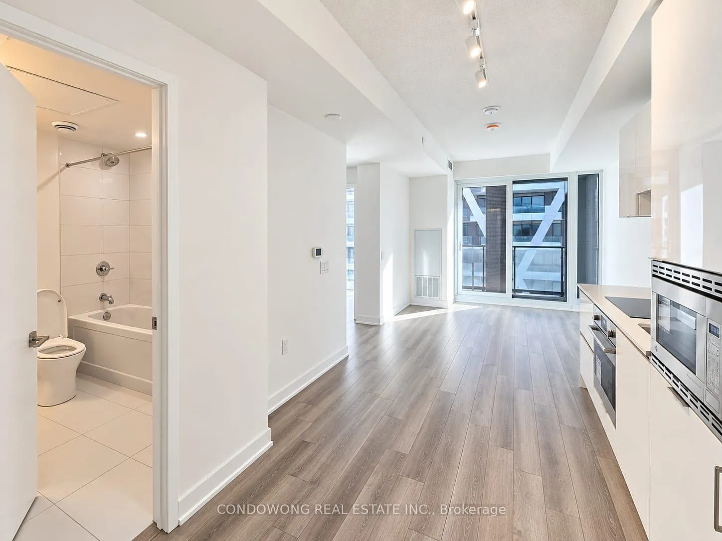2 bed, $2,400 — Photo 2