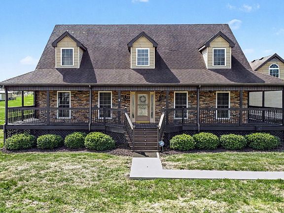 2nd image of 863 Rock Springs Rd