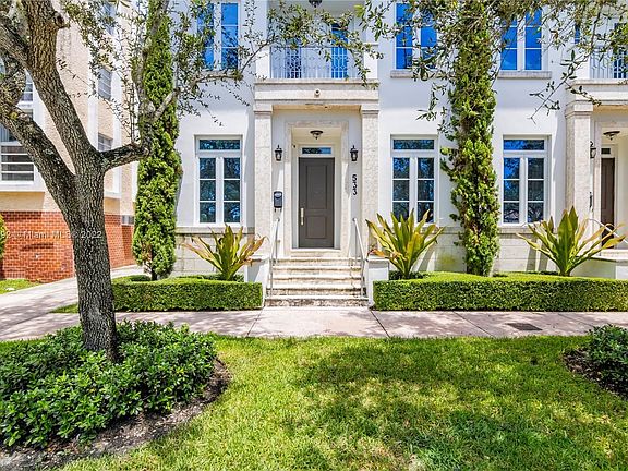 2nd image of 533 Anastasia Ave #533