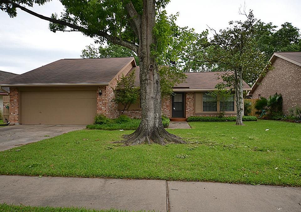 1st image of 22531 Braken Manor Ln