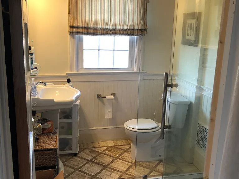 19 Morgan Ave — Photo 3