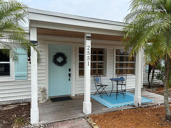 2nd image of 2551 Buena Vista Boulevard