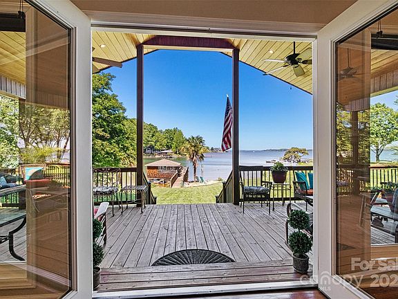 4th image of 8646 Sweet Blossom Ln