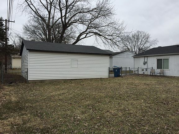 2nd image of 3720 N Lombardy Pl