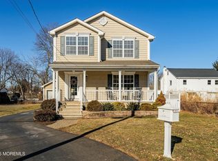 43 Peach St, Tinton Falls, NJ 07724