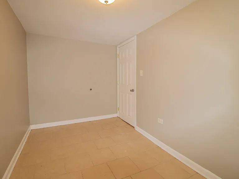 1519 N Linder Ave #G — Photo 16