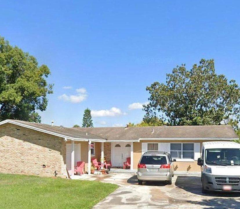 1st image of 815 Galsworthy Ave