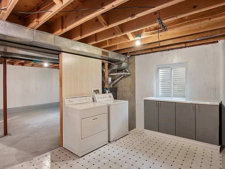 3713 W High St — Photo 15