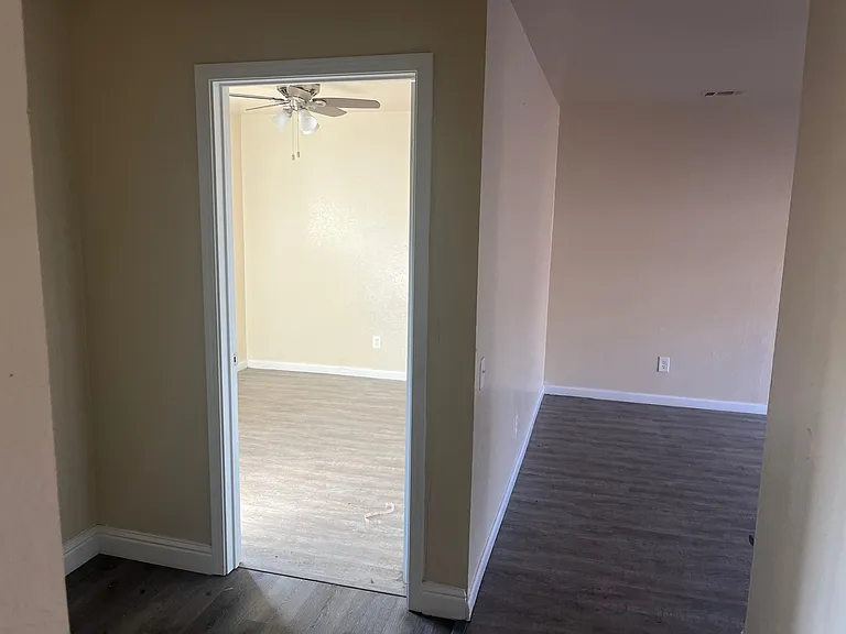 1235 Carver Rd #A — Photo 3