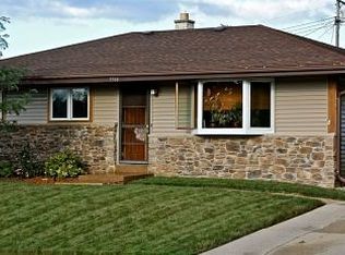 5566 S 14th St, Milwaukee, WI 53221