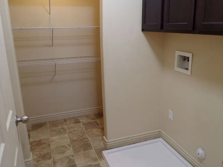104 E Resaca Dr #E2 — Photo 20