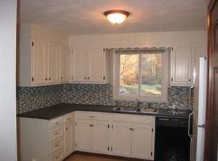 1514 Wellington Rd, Manchester, NH 03104