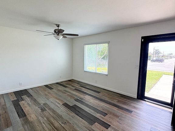 4th image of 20912 Crestview Ln