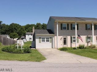 1706 Hilltop Dr, Altoona, PA 16601