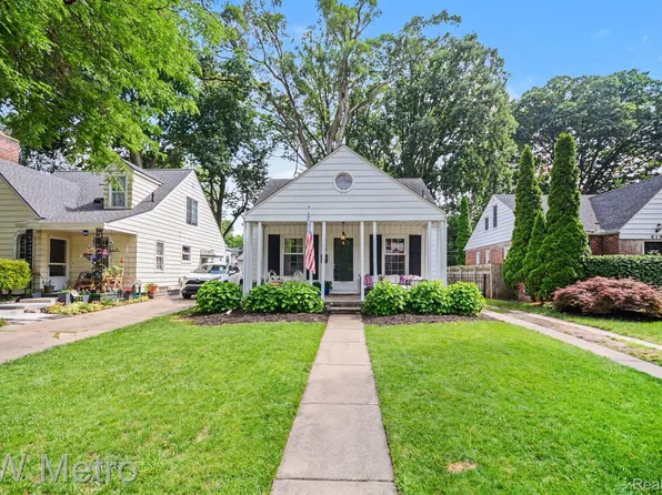 615 Royal Ave, Royal Oak, MI 48073