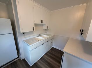 626 Lake St APT 3, Negaunee, MI 49866