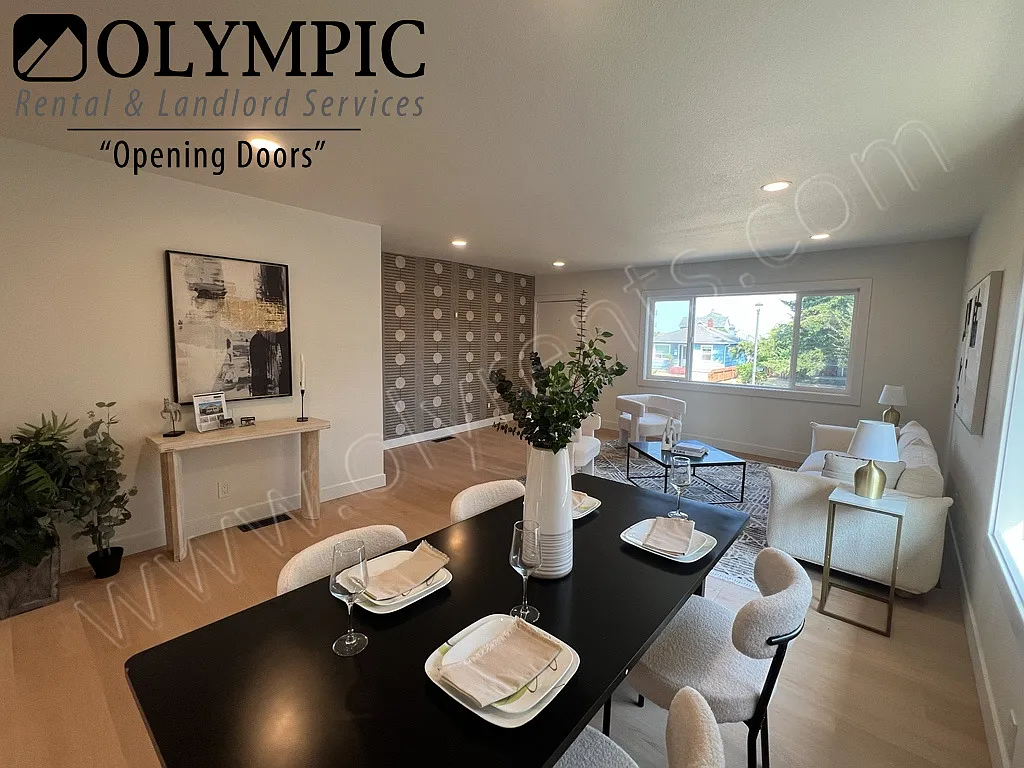 Newly Renovated - 3 bed, 1 bath - No Carpet! Fully Fenced! — Photo 3