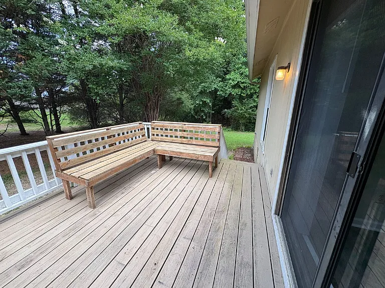 491 Oates Dr — Photo 17