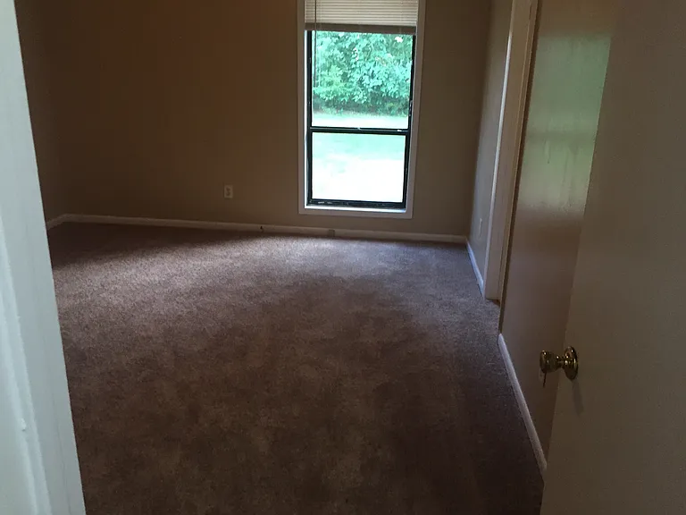 6448 Rockford Dr — Photo 12