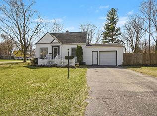 4451 Morningside Dr SE, Kentwood, MI 49512