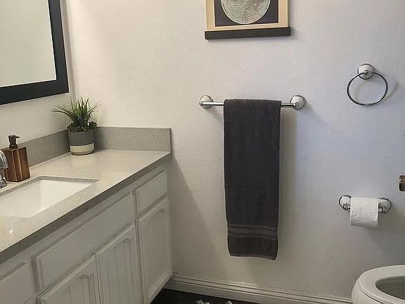 5th image of 3677 Mentone Ave APT 6