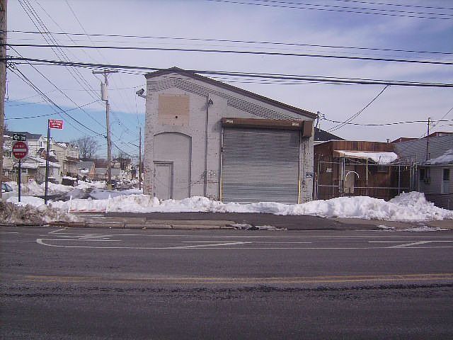 1st image of 551 Midland Ave