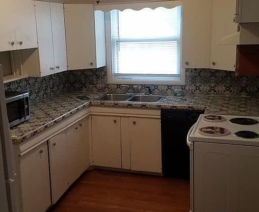 5th image of 3224 Pacific St APT 1