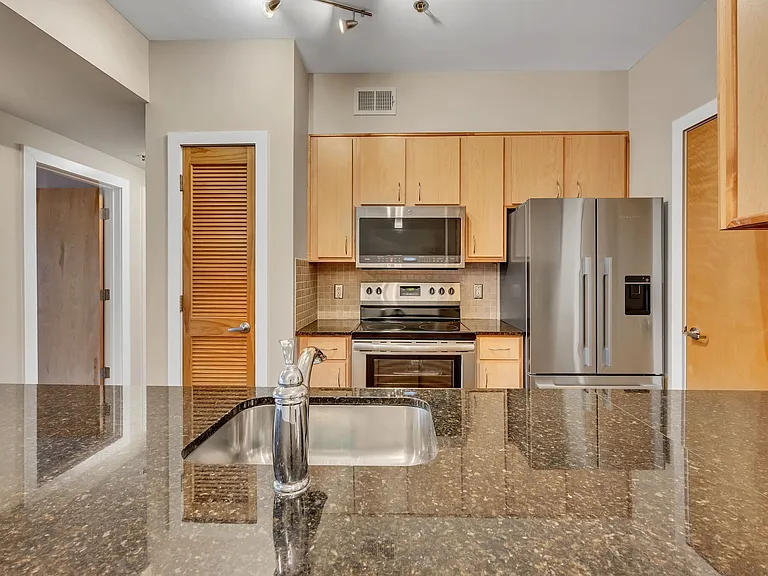 1803 Broadway #430 — Photo 9