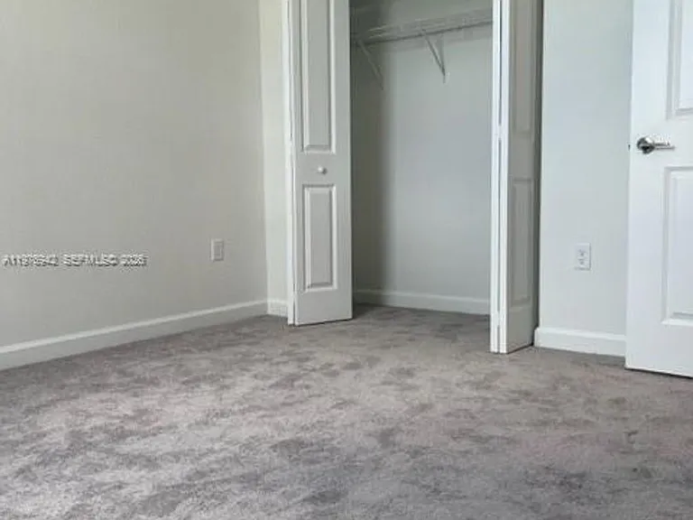 2608 SE 11th St #2608 — Photo 5